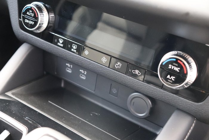 2025 Mitsubishi Outlander LS