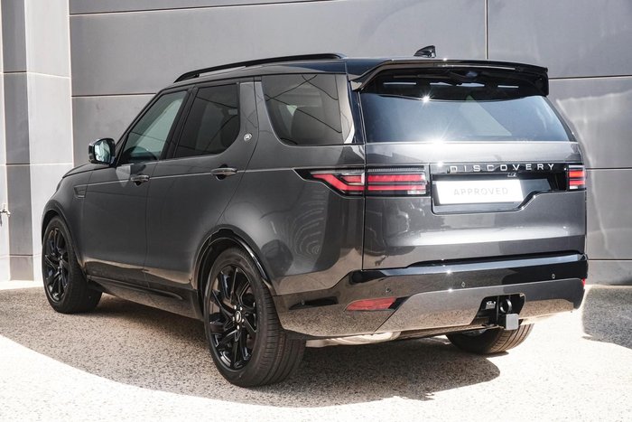 2025 Land Rover Discovery D350 Dynamic SE
