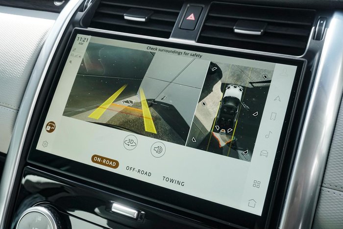 2025 Land Rover Discovery D350 Dynamic SE