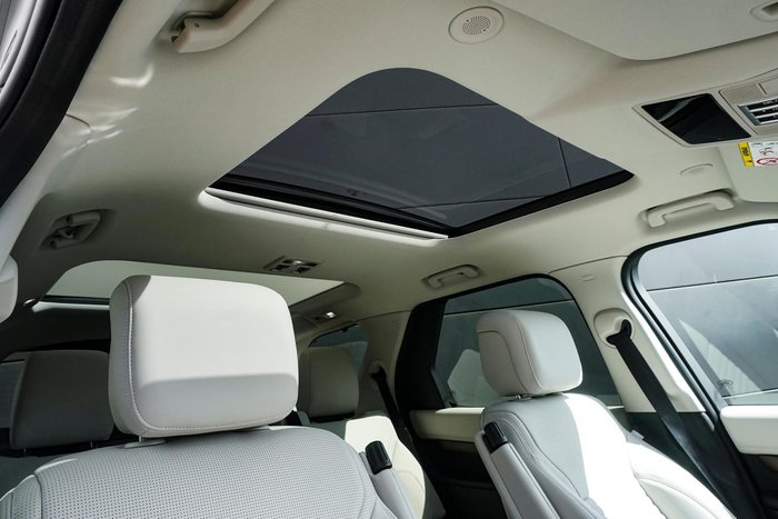 2025 Land Rover Discovery D350 Dynamic SE