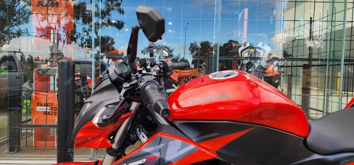 2015 Kawasaki Z250 SL RED