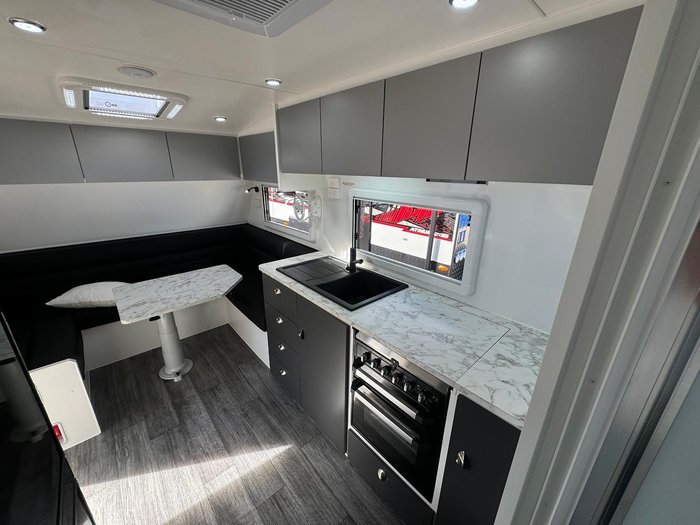 2025 Lakestar Caravans Achilles 22.6 Ft