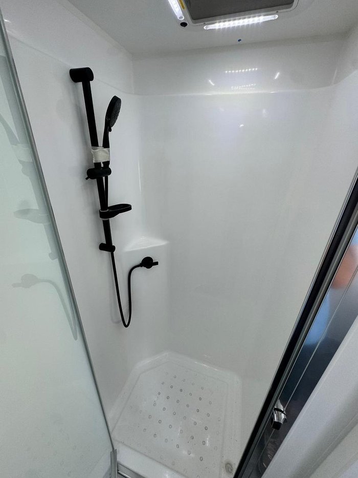 2025 Lakestar Caravans Achilles 22.6 Ft