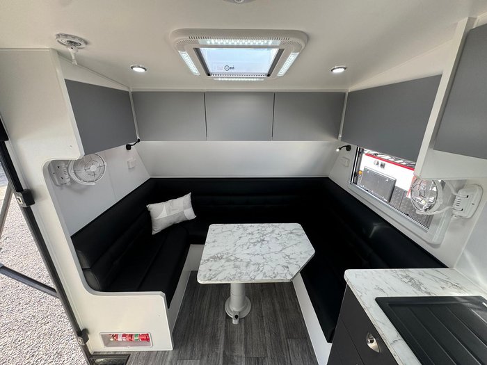 2025 Lakestar Caravans Achilles 22.6 Ft