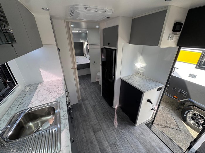 2025 Lakestar Caravans Achilles 22.6 Ft