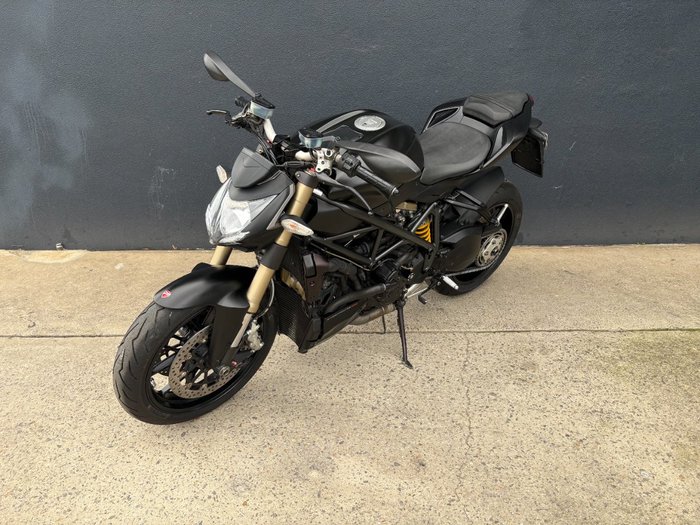 2013 DUCATI STREETFIGHTER 848 BLACK