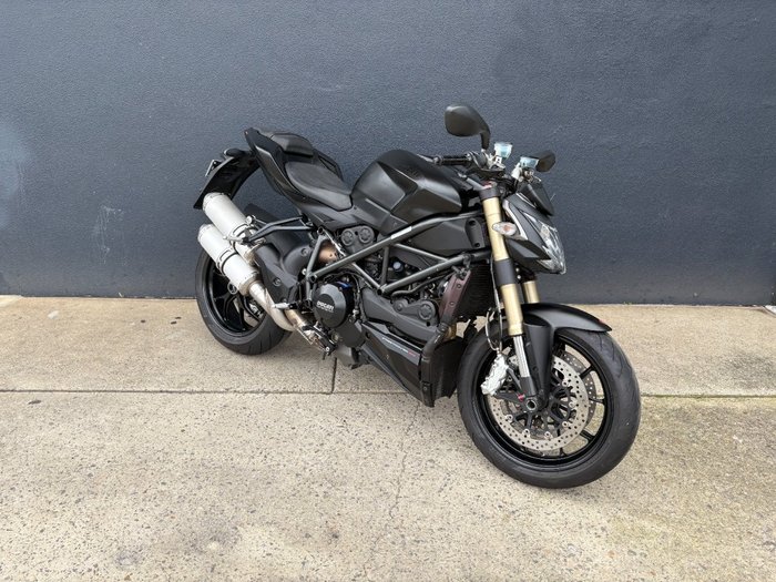 2013 DUCATI STREETFIGHTER 848 BLACK