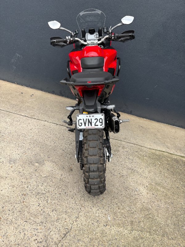 2022 DUCATI MULTISTRADA V2 RED