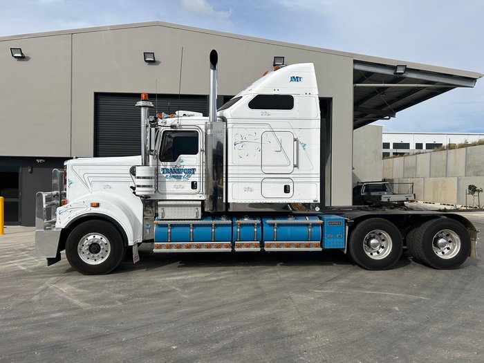 2018 Kenworth T909