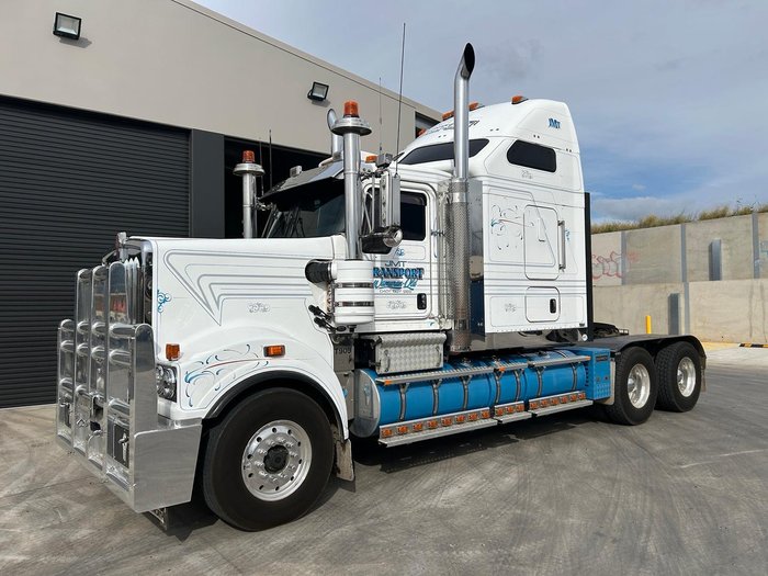 2018 Kenworth T909