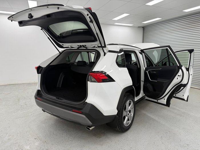 2020 Toyota RAV4 GXL AXAH52R Glacier White
