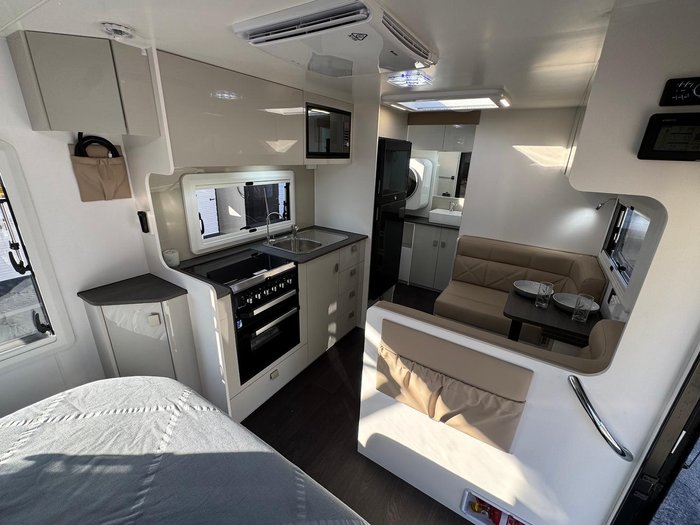 2024 LPT Caravans 17.6Ft Tourer