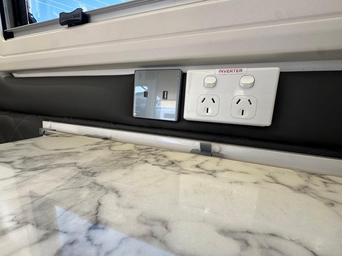 2025 LPT Caravans 17Ft Off Road Hybrid