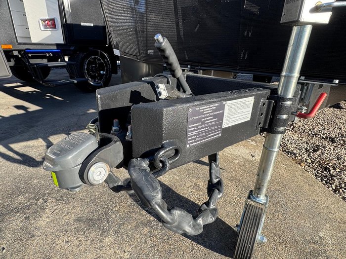 2025 LPT Caravans 17Ft Off Road Hybrid