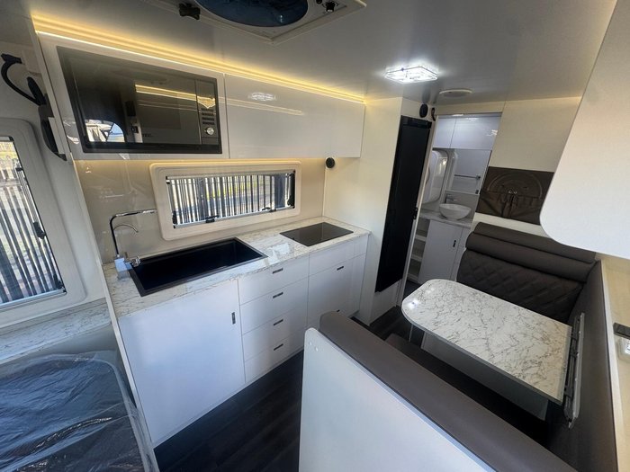 2025 LPT Caravans 17Ft Off Road Hybrid