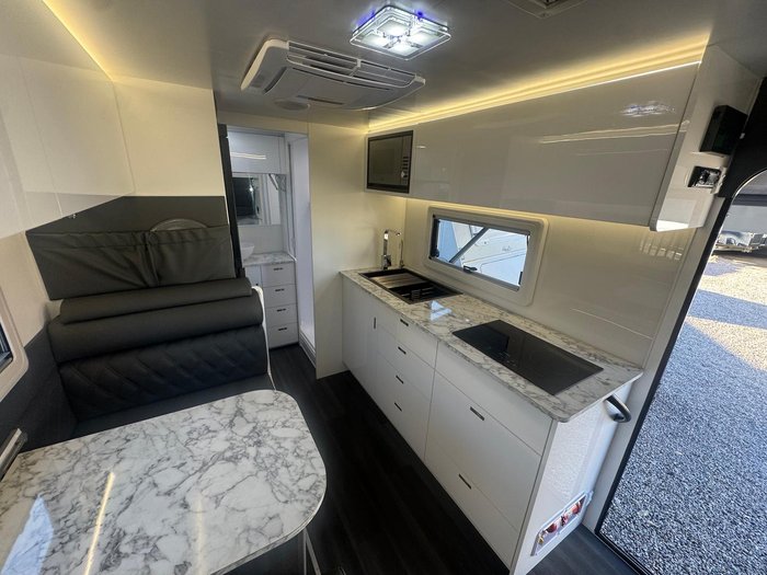 2025 LPT Caravans 17Ft Off Road Hybrid