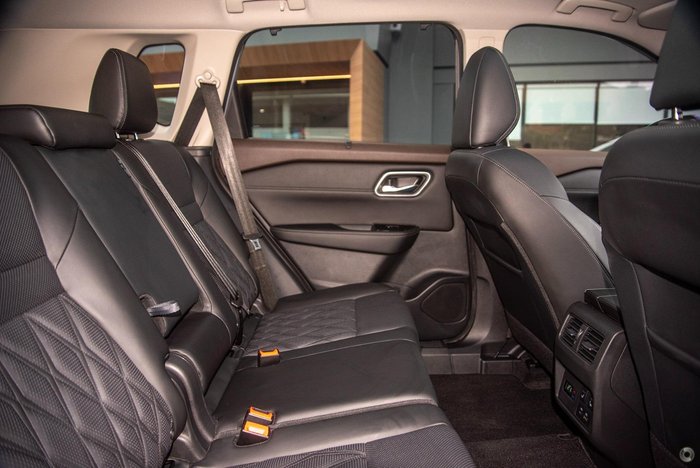 2025 Nissan X-TRAIL Ti-L