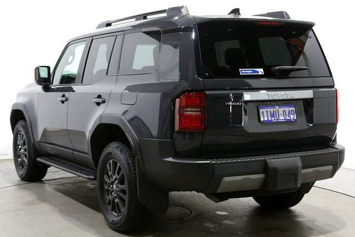 2025 Toyota Landcruiser Prado