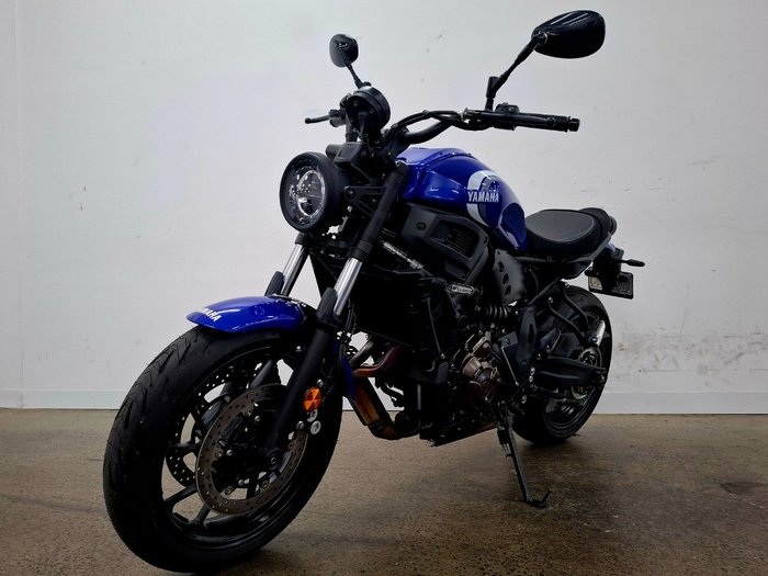 2024 Yamaha XSR700 Blue