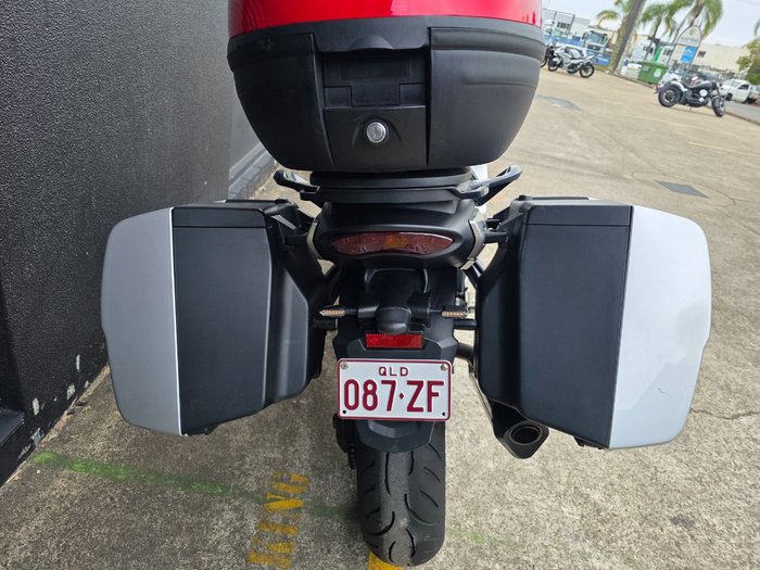 2011 Triumph SPRINT GT SILVER