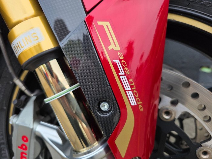 2016 MV Agusta BRUTALE 1090 RR RED