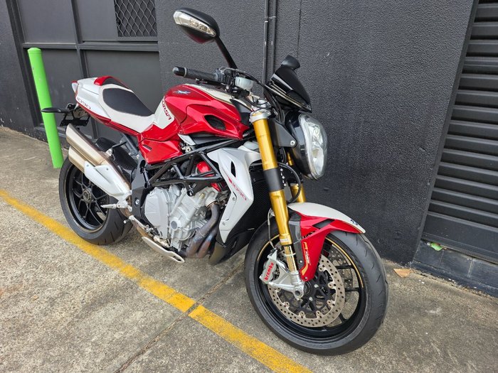 2016 MV Agusta BRUTALE 1090 RR RED