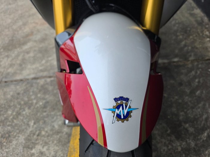 2016 MV Agusta BRUTALE 1090 RR RED