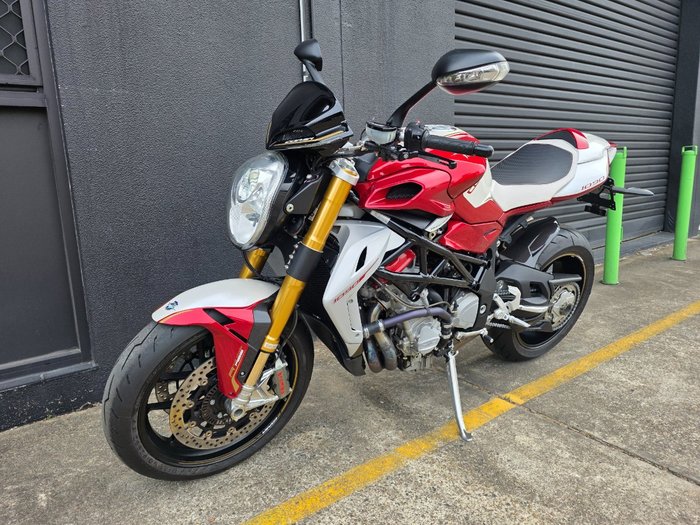 2016 MV Agusta BRUTALE 1090 RR RED