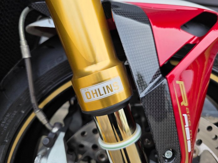 2016 MV Agusta BRUTALE 1090 RR RED