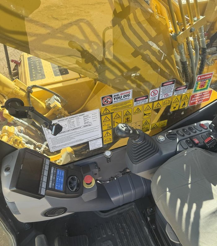  Komatsu Pc360lc-11 Excavator 