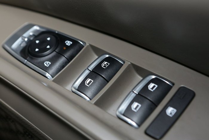 2024 Kia Carnival S