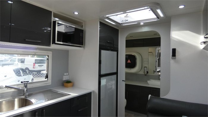 2019 New Age Caravans Big Red 20 Series Deluxe WHITE