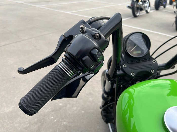2010 HARLEY-DAVIDSON XL883 IRON 883 Black