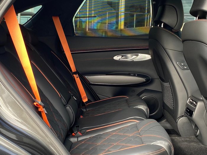 2025 Genesis GV70 3.5T SIGNATURE SPORT