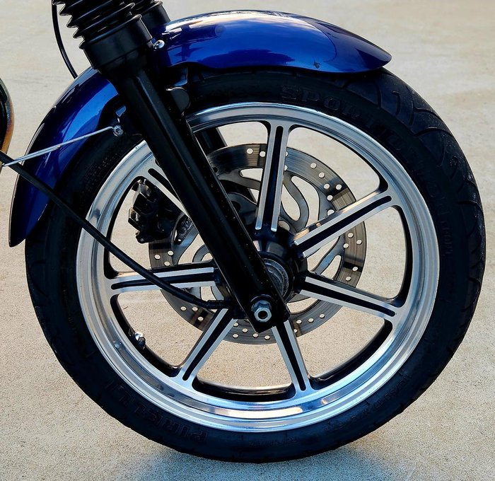 2009 Triumph Bonneville SE Bonneville Blue