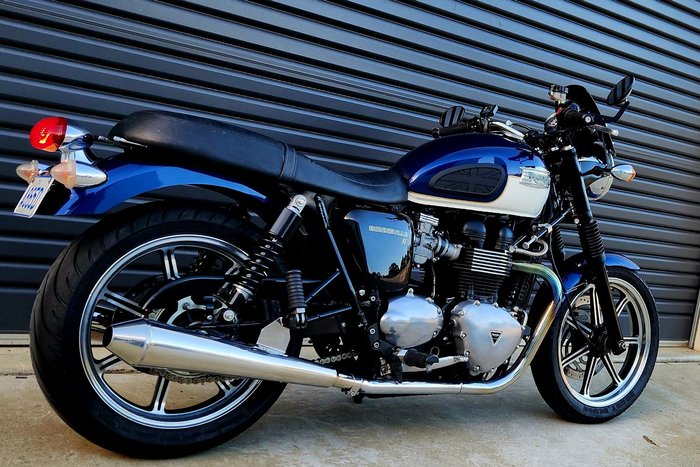 2009 Triumph Bonneville SE Bonneville Blue