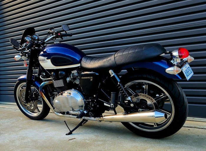 2009 Triumph Bonneville SE Bonneville Blue