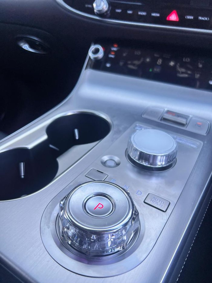 2025 Genesis GV70 2.5T ADVANCED