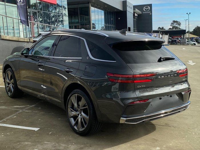 2025 Genesis GV70 2.5T SIGNATURE
