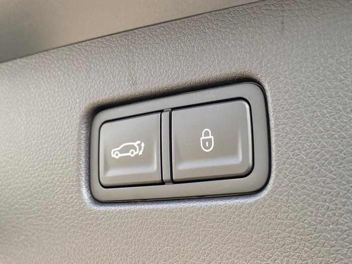 2025 Genesis GV70 2.5T SIGNATURE