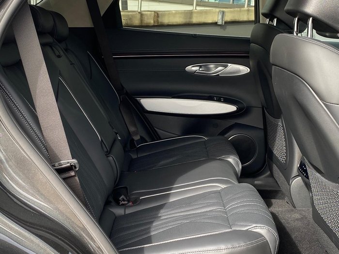 2025 Genesis GV70 2.5T SIGNATURE