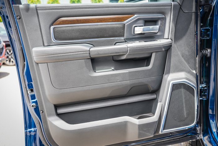 2023 RAM 2500 Laramie Rambox