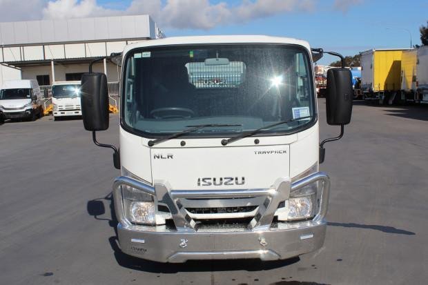 2021 Isuzu Nlr 45-150