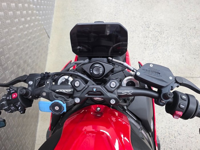 2022 BMW Motorrad S 1000 R RED