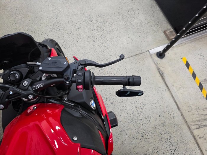 2022 BMW Motorrad S 1000 R RED