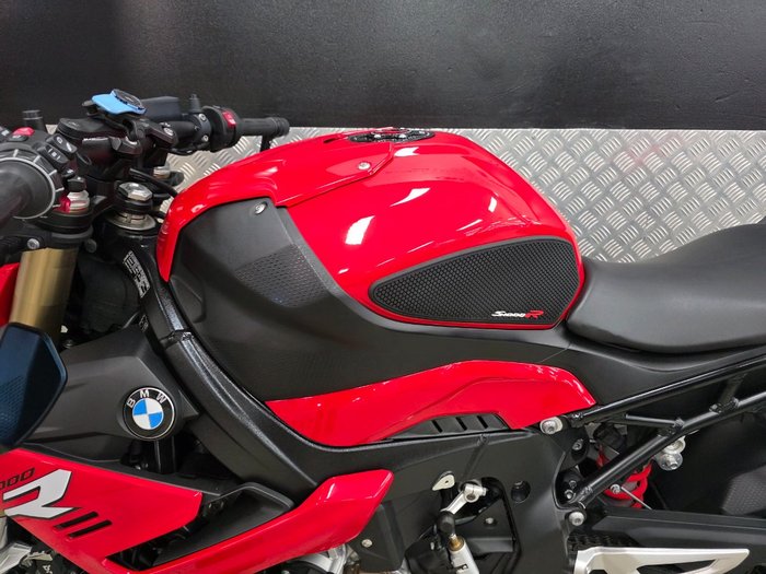 2022 BMW Motorrad S 1000 R RED