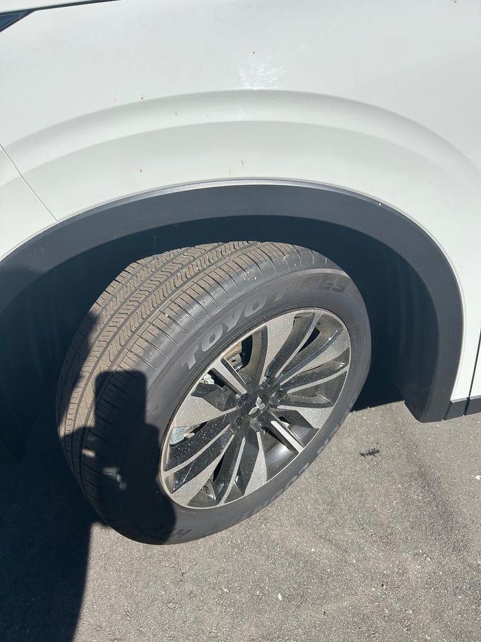 2025 Mitsubishi Outlander LS