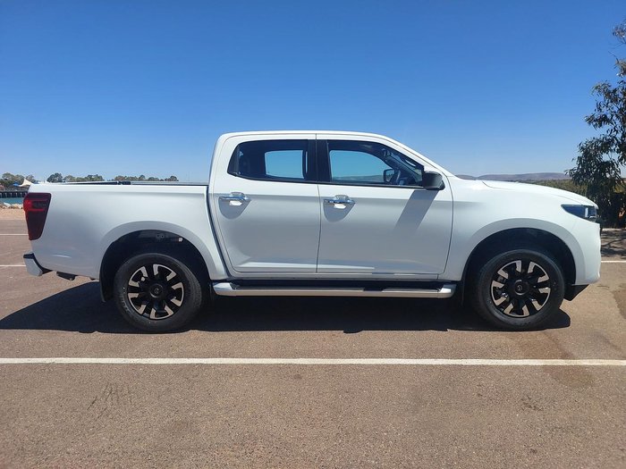 2025 Mazda BT-50 GT
