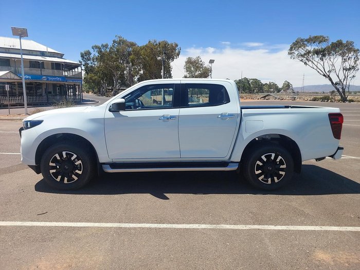2025 Mazda BT-50 GT