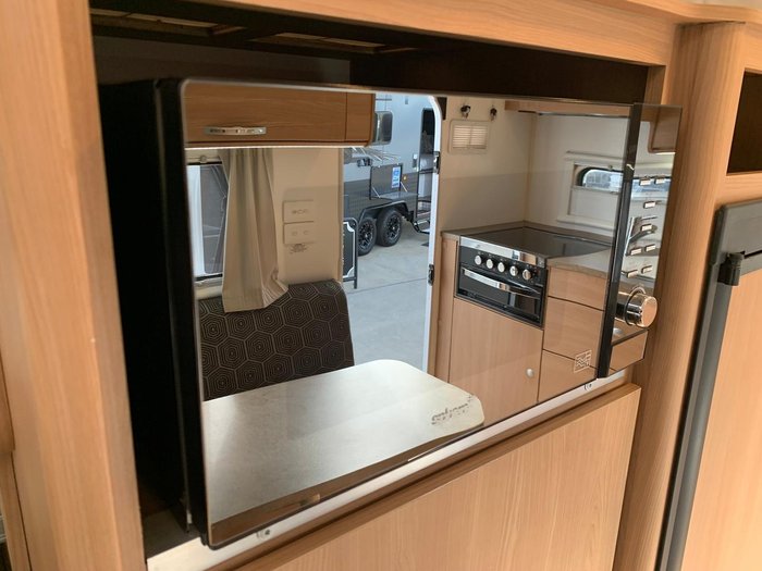 2014 Jayco Journey Outback 17.55-3 Pop Top